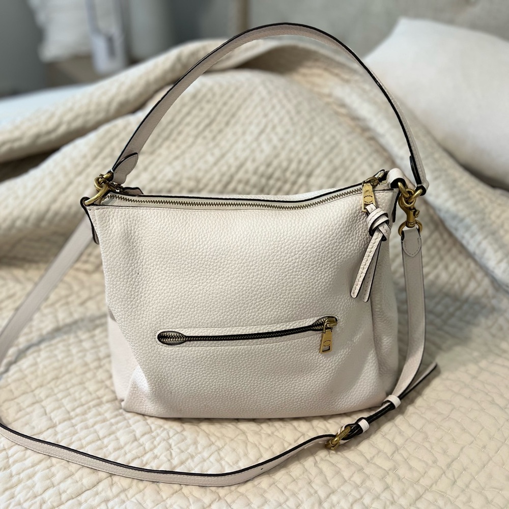 Coach Cream Leather Shay Shoulder Bag - Picture 3 of 9